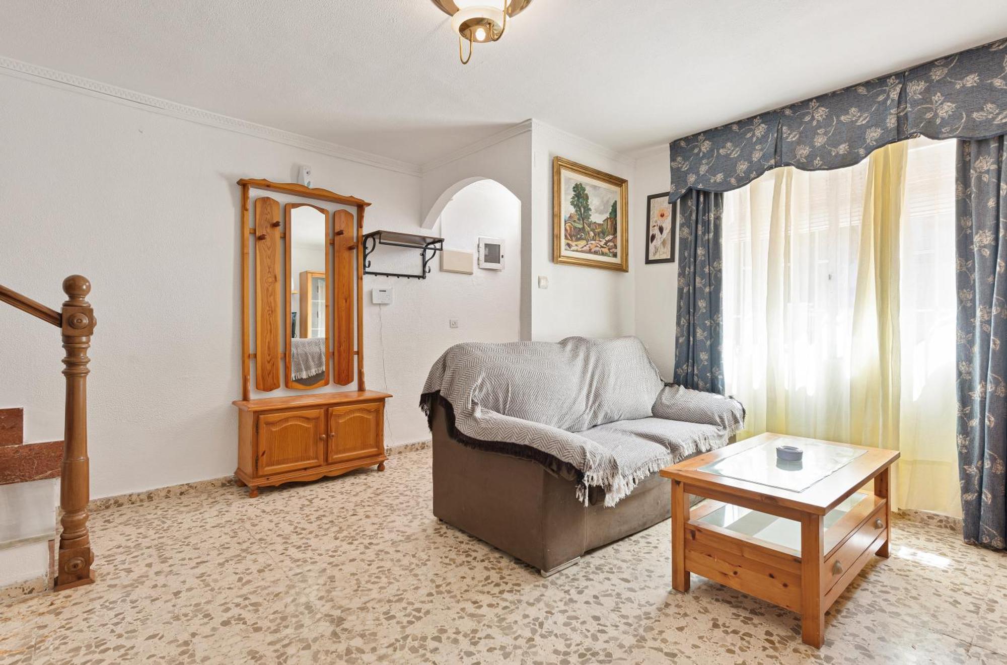 Casa Ana La Rosaleda Semesterbostad