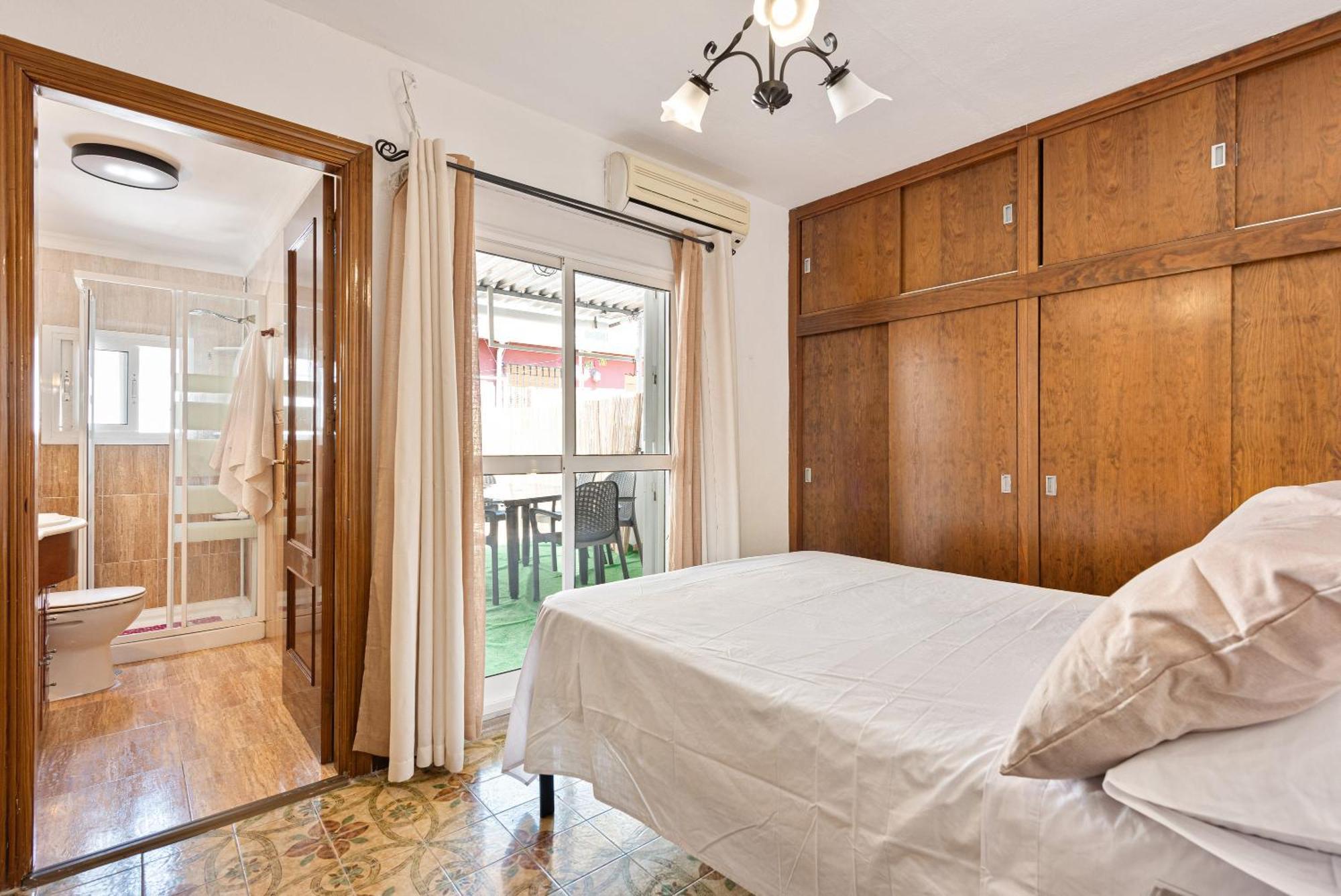 Casa Ana La Rosaleda Semesterbostad